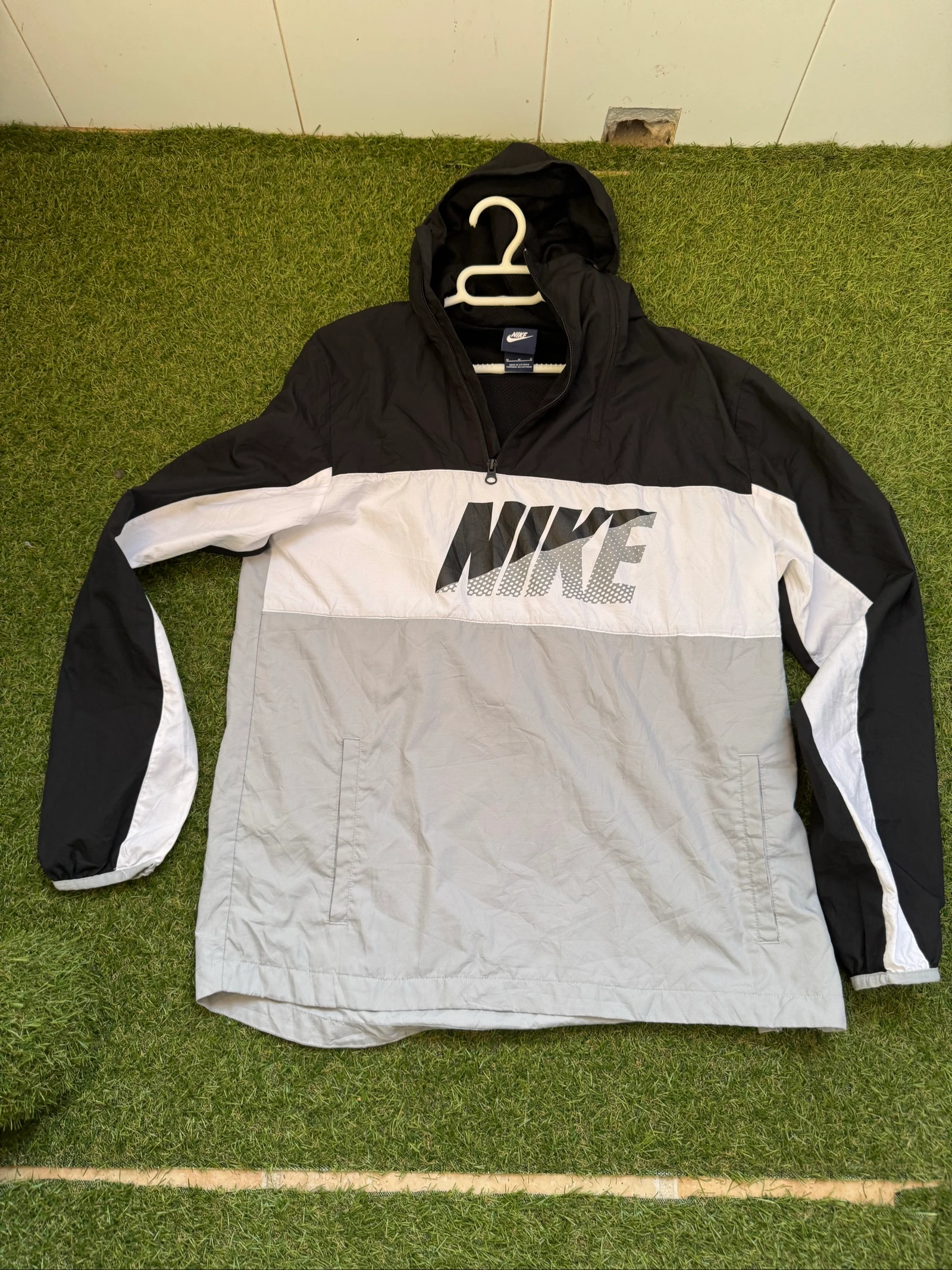 Cortavientos Nike 